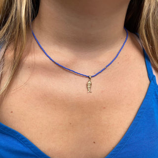Collier fish color